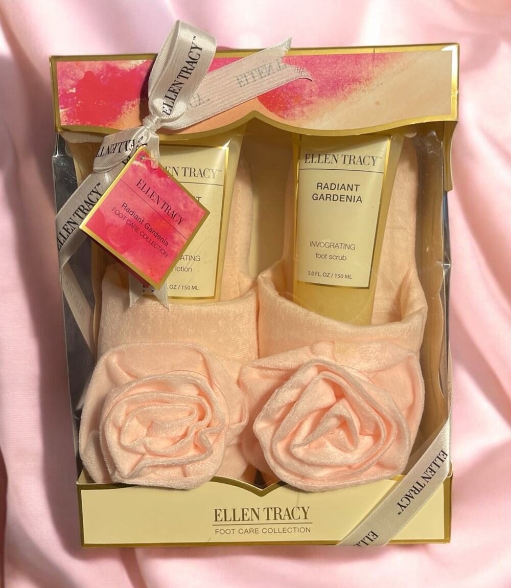 Pink Slippers Foot Care Collection Gardenia Scrub Lotion Ellen Tracy NEW Glamour